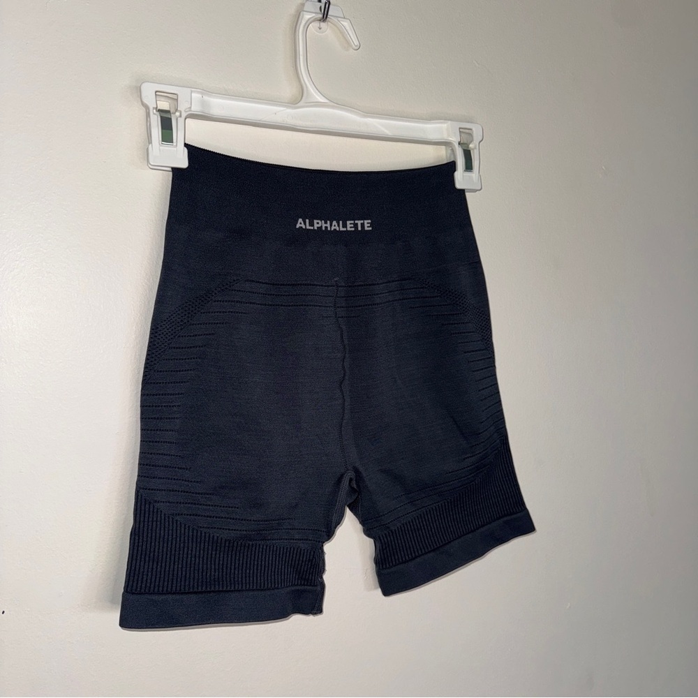 Alphalete ozone shorts small - Picture 5 of 5